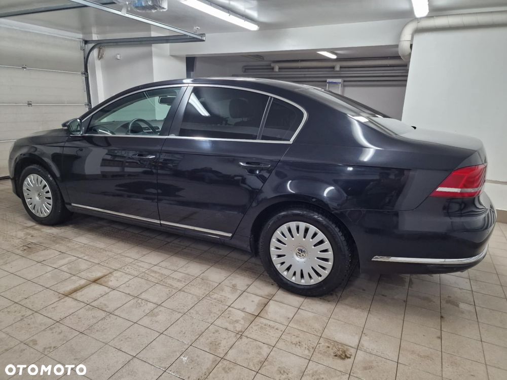 Volkswagen Passat 2.0 TDI Comfortline - 7