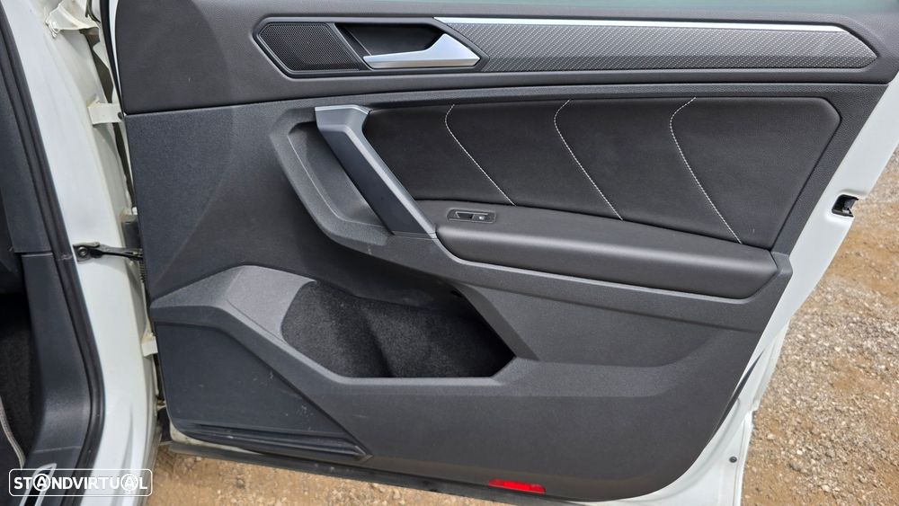 VW Tiguan 1.4 TSI eHybrid R-Line DSG - 52