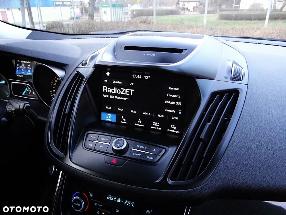 Ford Kuga 1.5 EcoBoost 2x4 Titanium - 30