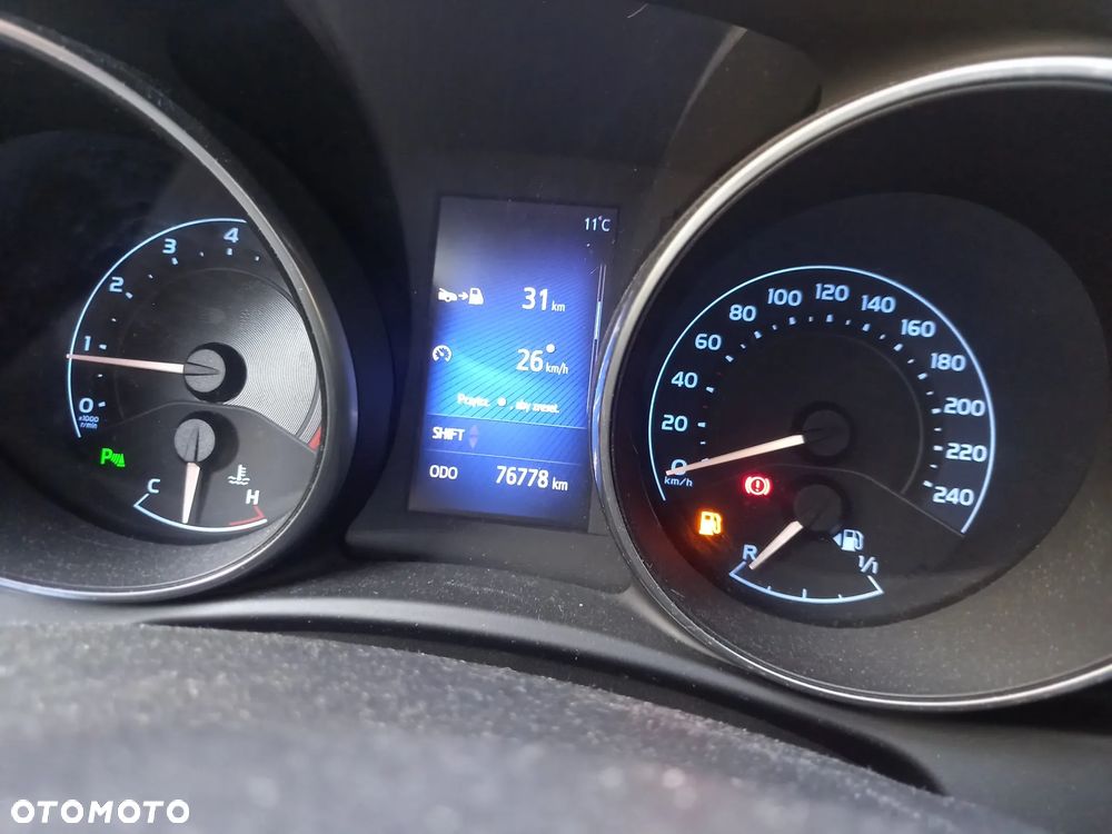 Toyota Auris 1.6 Premium - 1