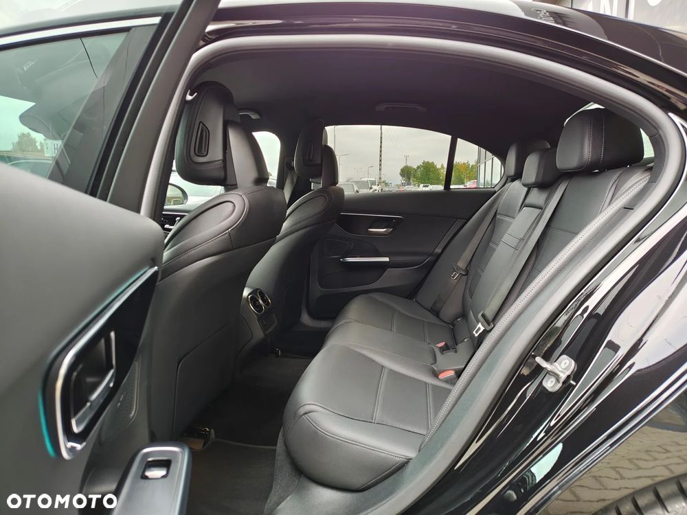 Mercedes-Benz Klasa C 180 mHEV Business Edition - 18