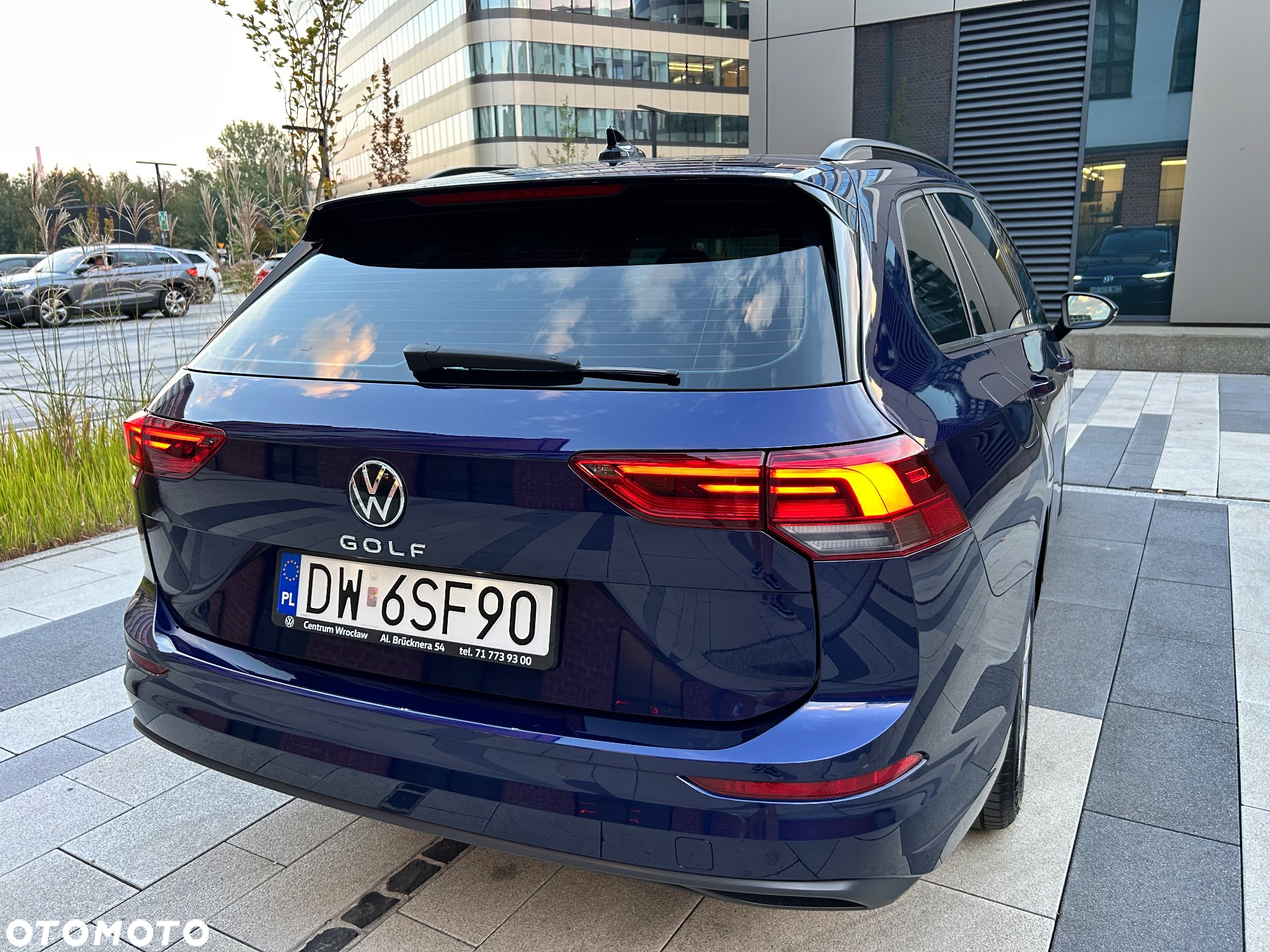 Volkswagen Golf VIII 2.0 TDI Life DSG - 14