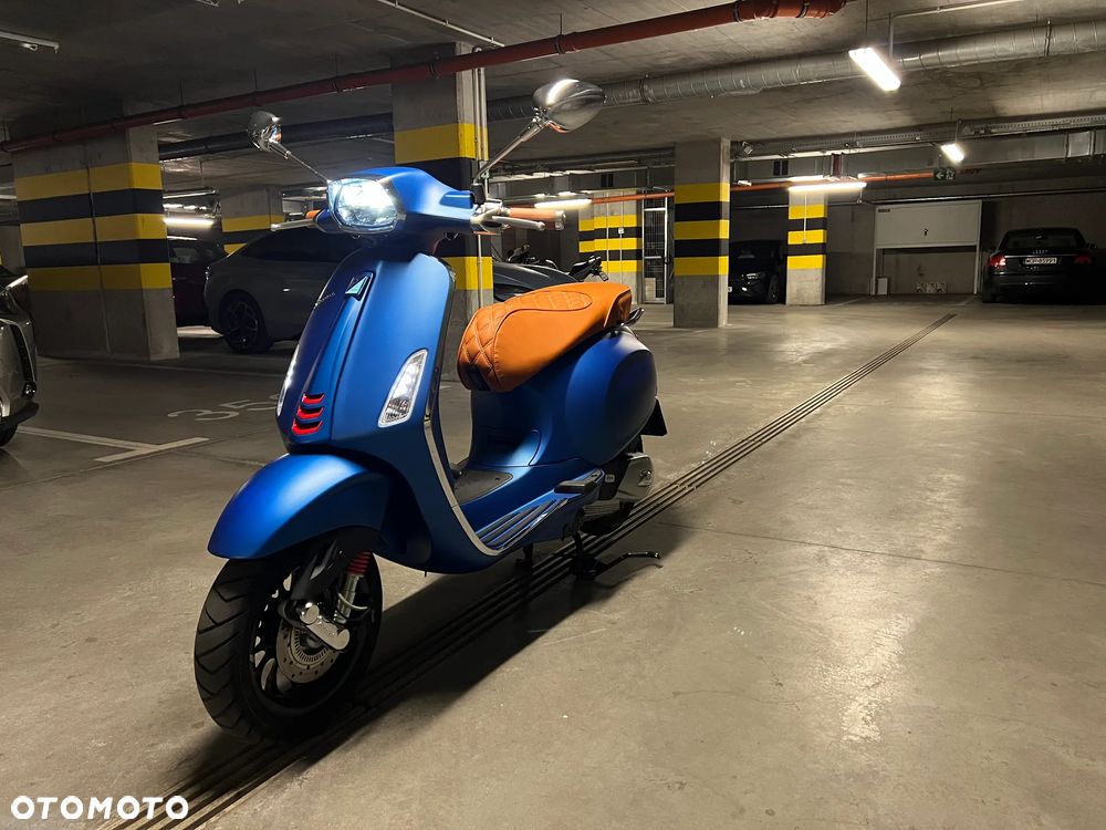 Piaggio Vespa - 2