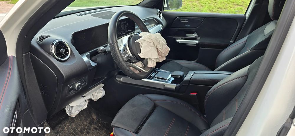 Mercedes-Benz GLB 200 AMG Line 7G-DCT - 6