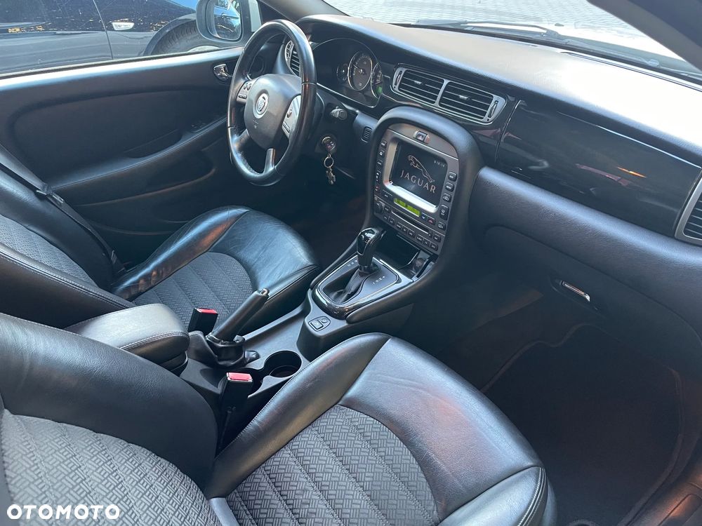 Jaguar X-Type - 28
