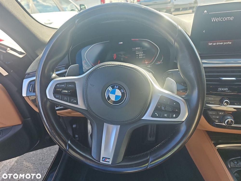 BMW Seria 5 540i xDrive M Sport Edition - 8