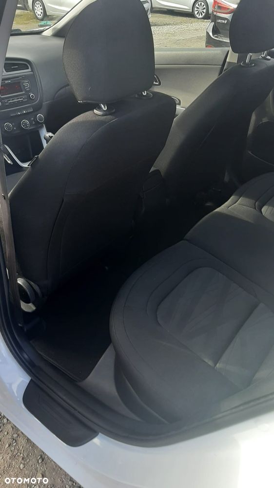 Kia Ceed 1.6 GDI Spirit - 16