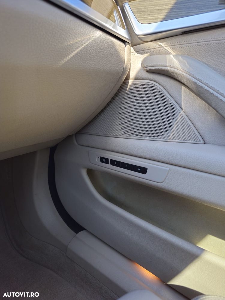 BMW Seria 5 525d Sport-Aut. Modern Line - 18