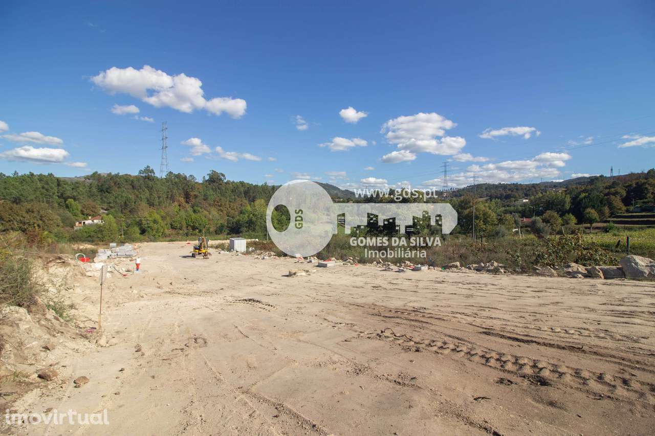 Moradia em Banda com 224 m² no Loteamento de Luxo em Águas Santas, - Grande imagem: 2/17