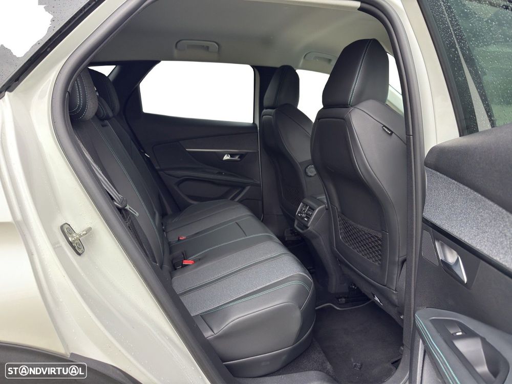 Peugeot 3008 - 16