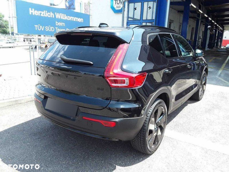 Volvo XC 40 B3 B DKG Plus Black Edition - 5