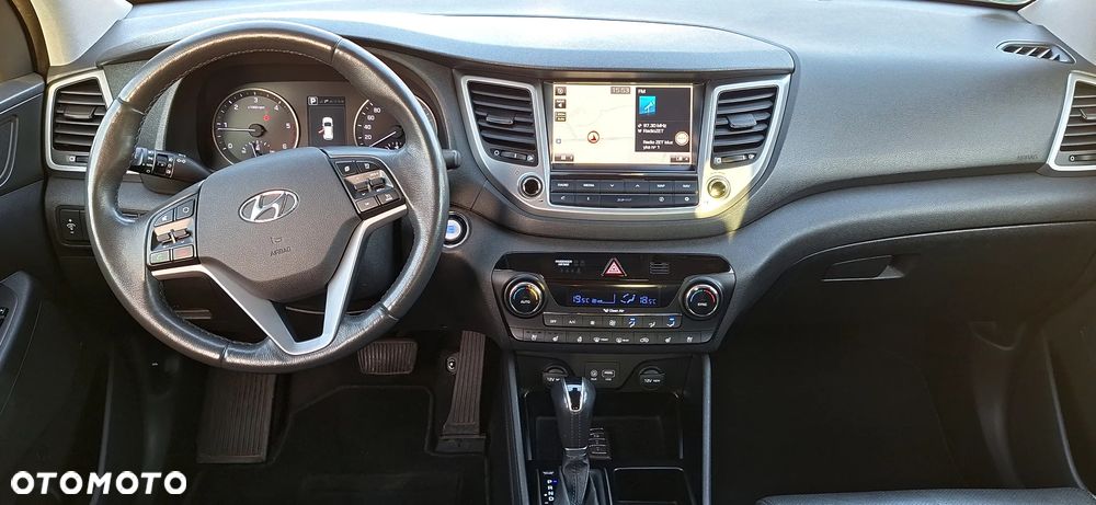 Hyundai Tucson blue 2.0 CRDi 4WD Premium - 18