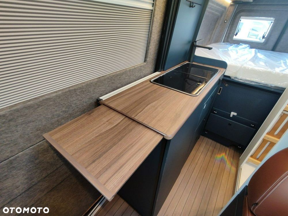 Hymer-Eriba Eriba Car 600 kampervan na bazie VW, marki premium ERIBA CAR - 17