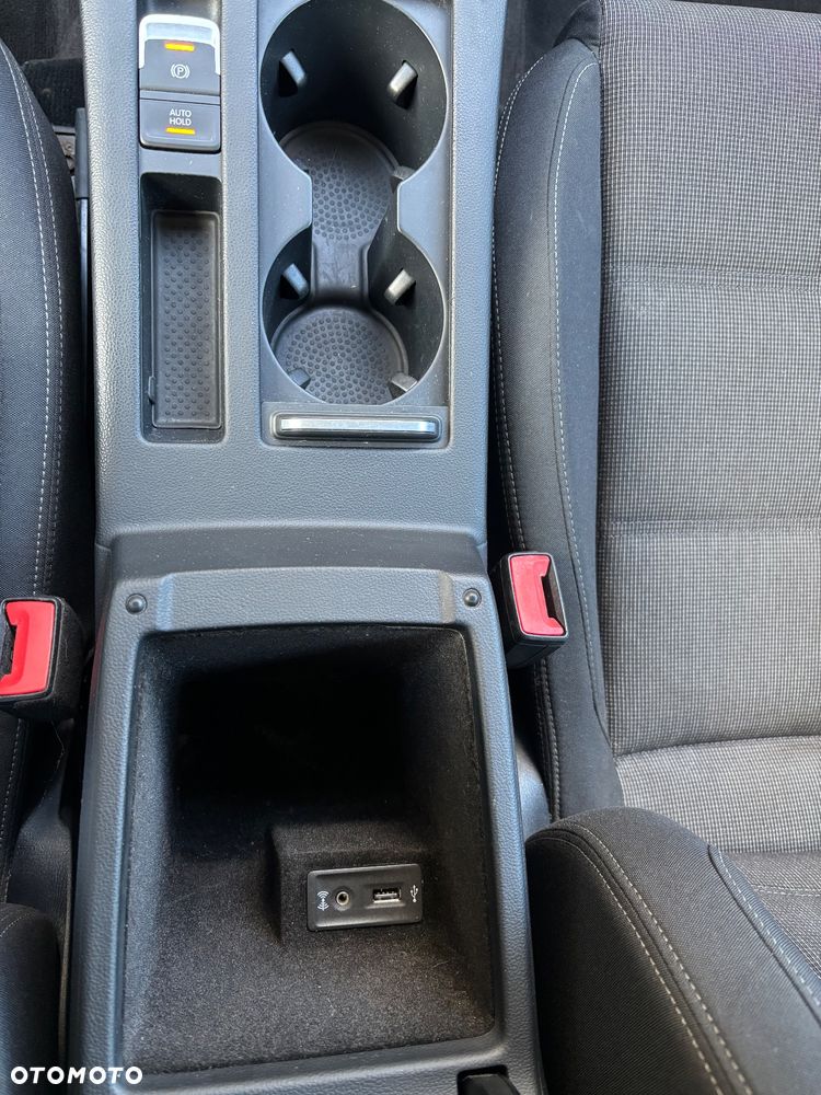 Volkswagen Passat Variant 2.0 TDI BMT Comfortline - 16