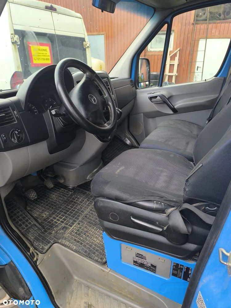 Mercedes-Benz Sprinter - 4