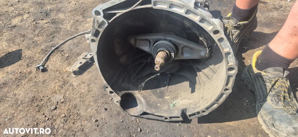 Cutie de viteze manuala 6 trepte cu start stop 2.0d N47D20A 1069401105 BMW Seria 3 E90 E91 E92 E93  2008 - 2013 6+1 - 7