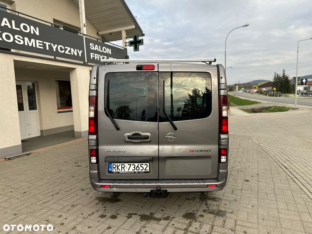 Opel Vivaro - 11