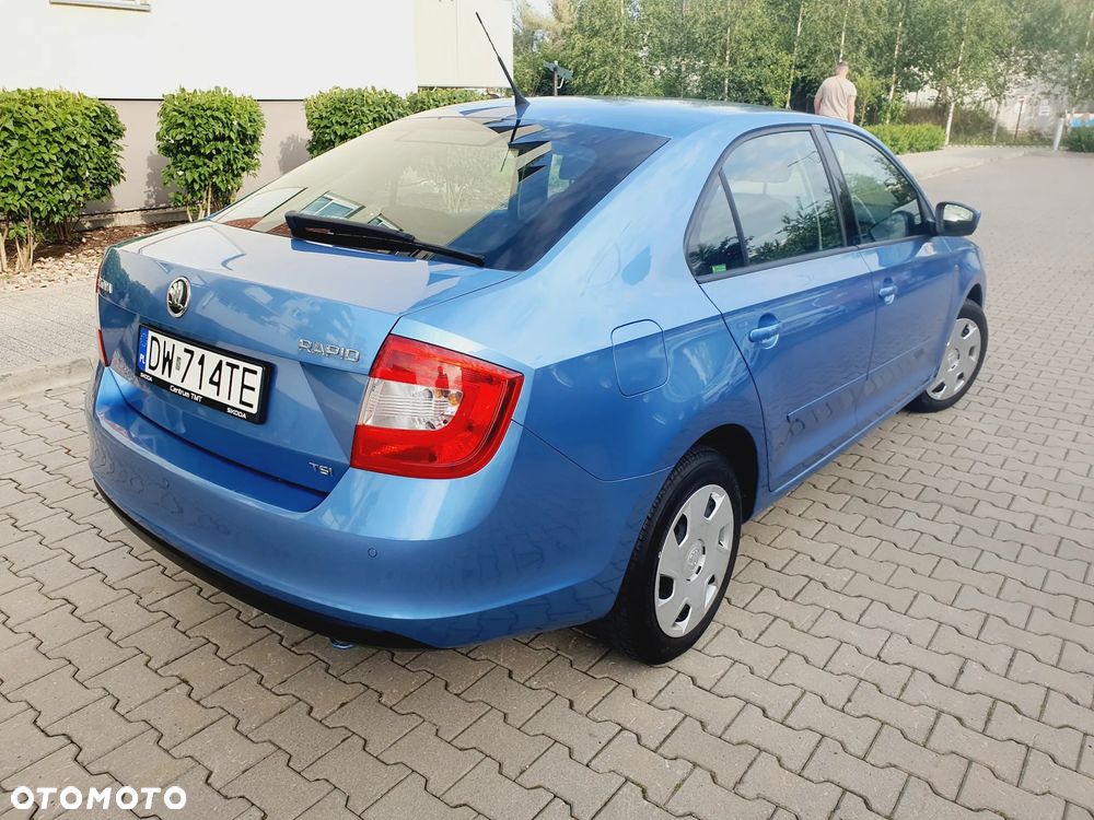 Skoda RAPID 1.2 TSI Ambition - 24