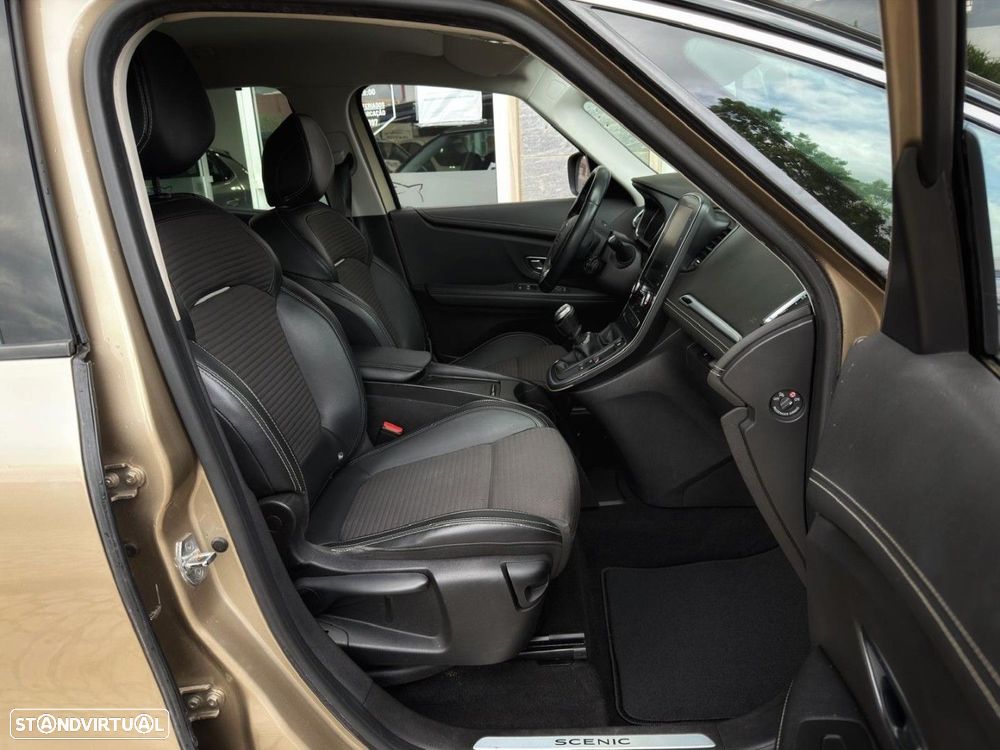 Renault Grand Scénic 1.5 dCi Intens Hybrid Assist SS - 15