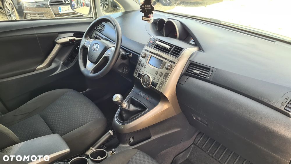 Toyota Verso - 33