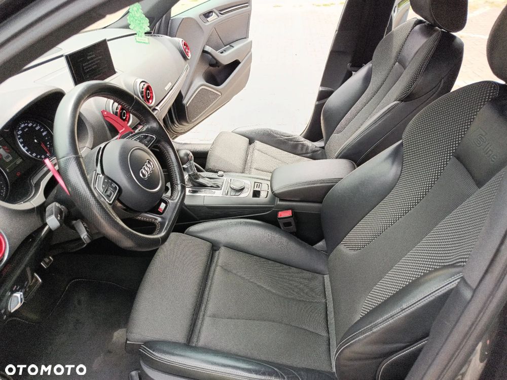 Audi A3 Sportback 2.0 TDI (clean diesel) quattro S tronic S line Sportpaket - 12