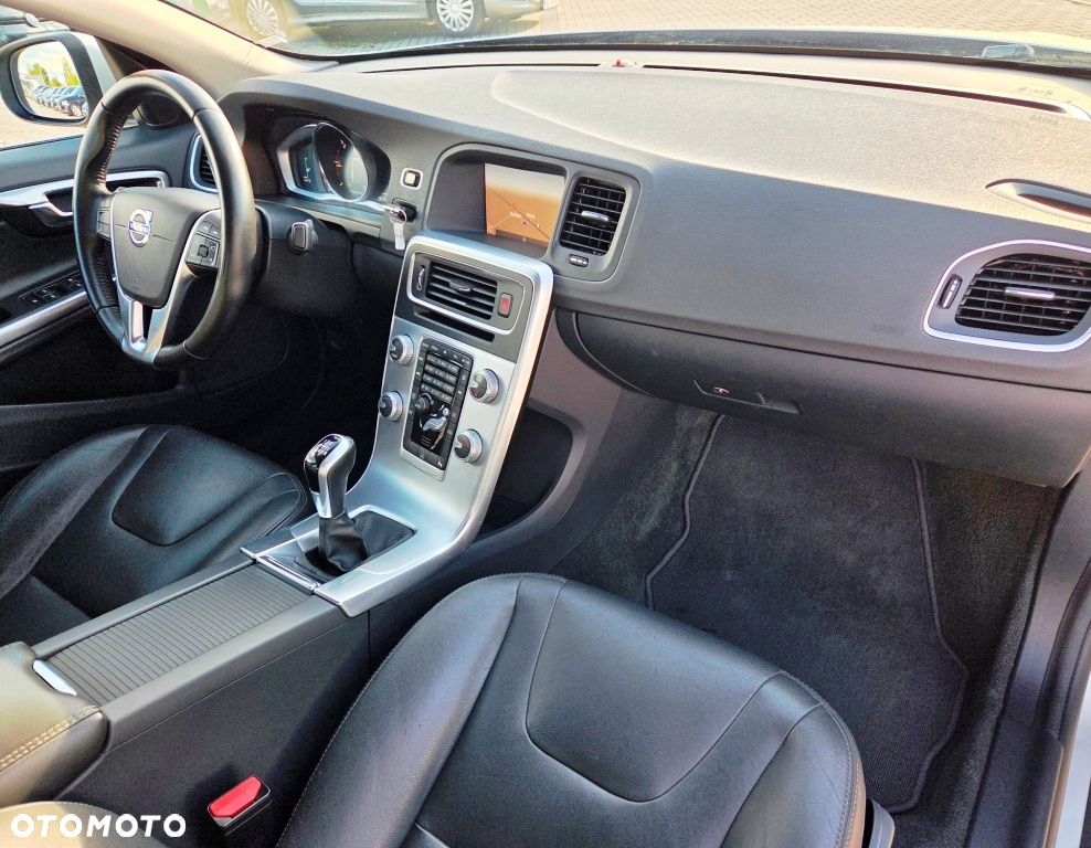 Volvo S60 D2 Drive-E Momentum - 31