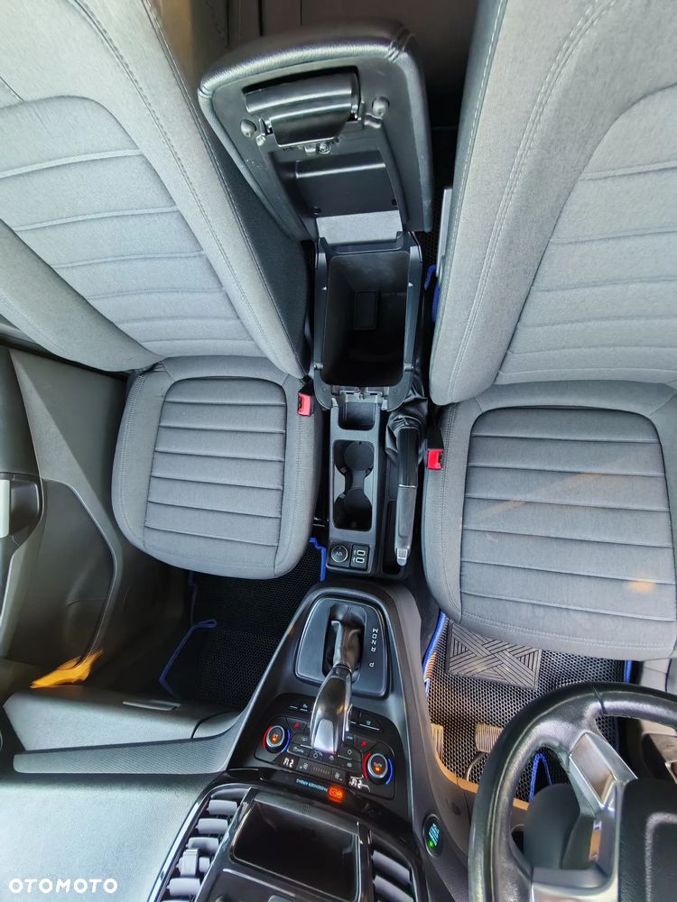 Ford Tourneo Connect Grand - 25