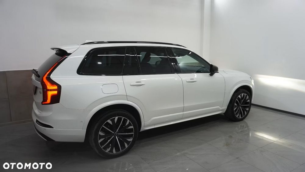 Volvo XC 90 T8 AWD Plus Dark - 4
