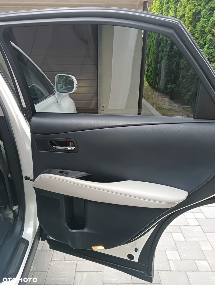 Lexus RX - 32