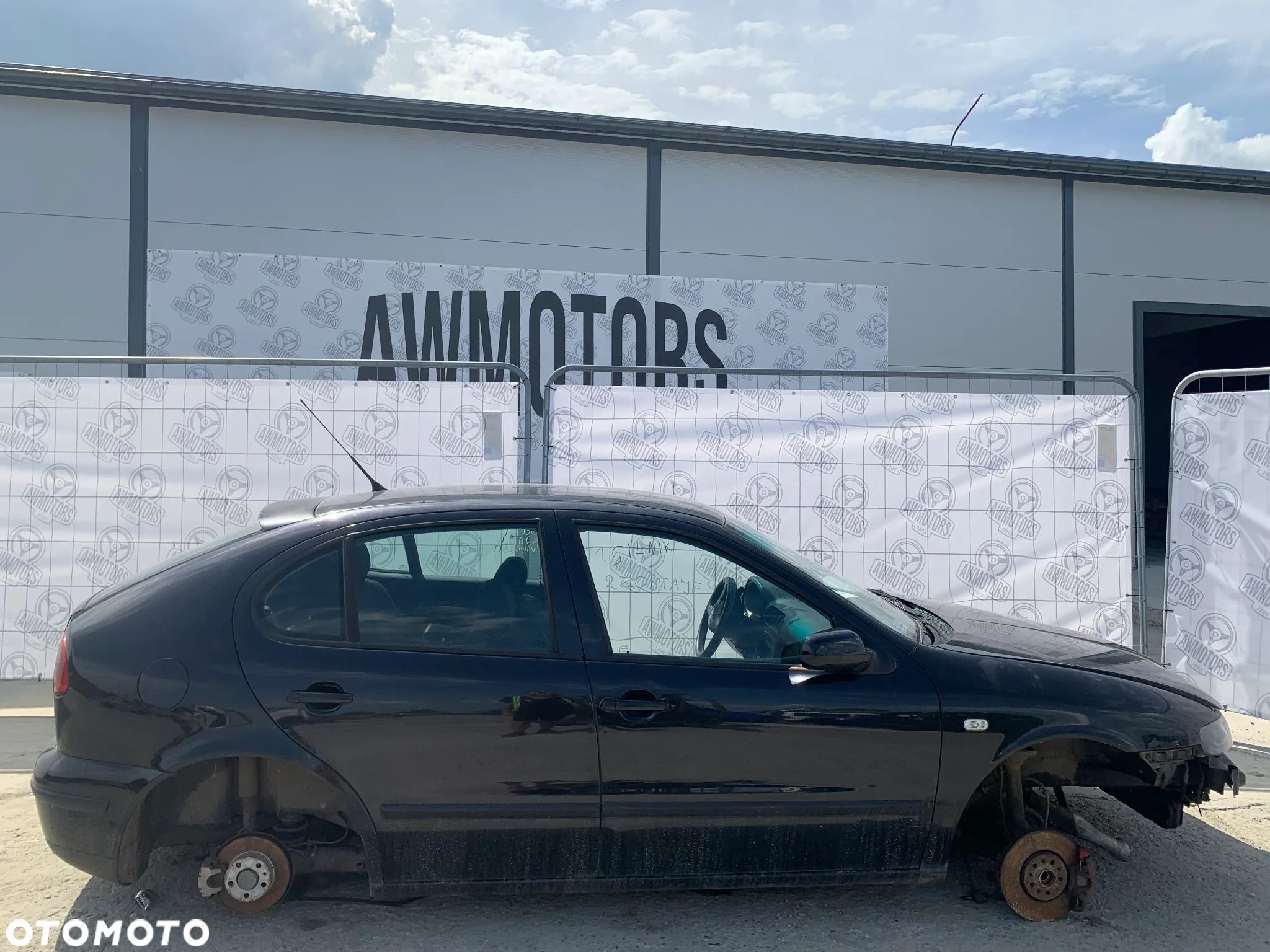SEAT LEON 2002 *SAMOCHÓD NA CZĘŚCI* 821 MASKA LAMPA DRZWI LUSTERKO ZDERZAK GRILL BŁOTNIK KLAPA BELKA PRAWE LEWE PRZÓD TYŁ - 1