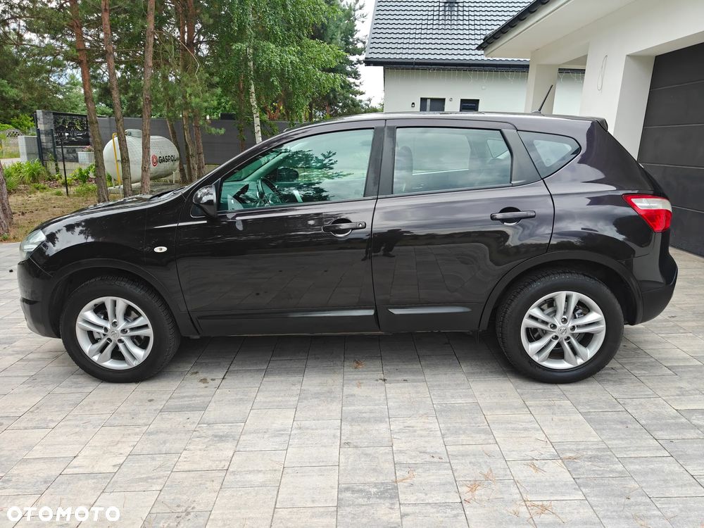 Nissan Qashqai - 2
