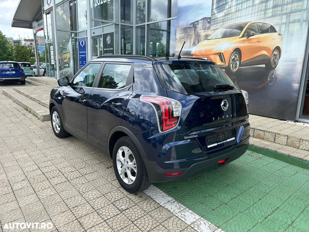 SsangYong Tivoli 1.5 T-GDi 4WD Automatik Black - 5