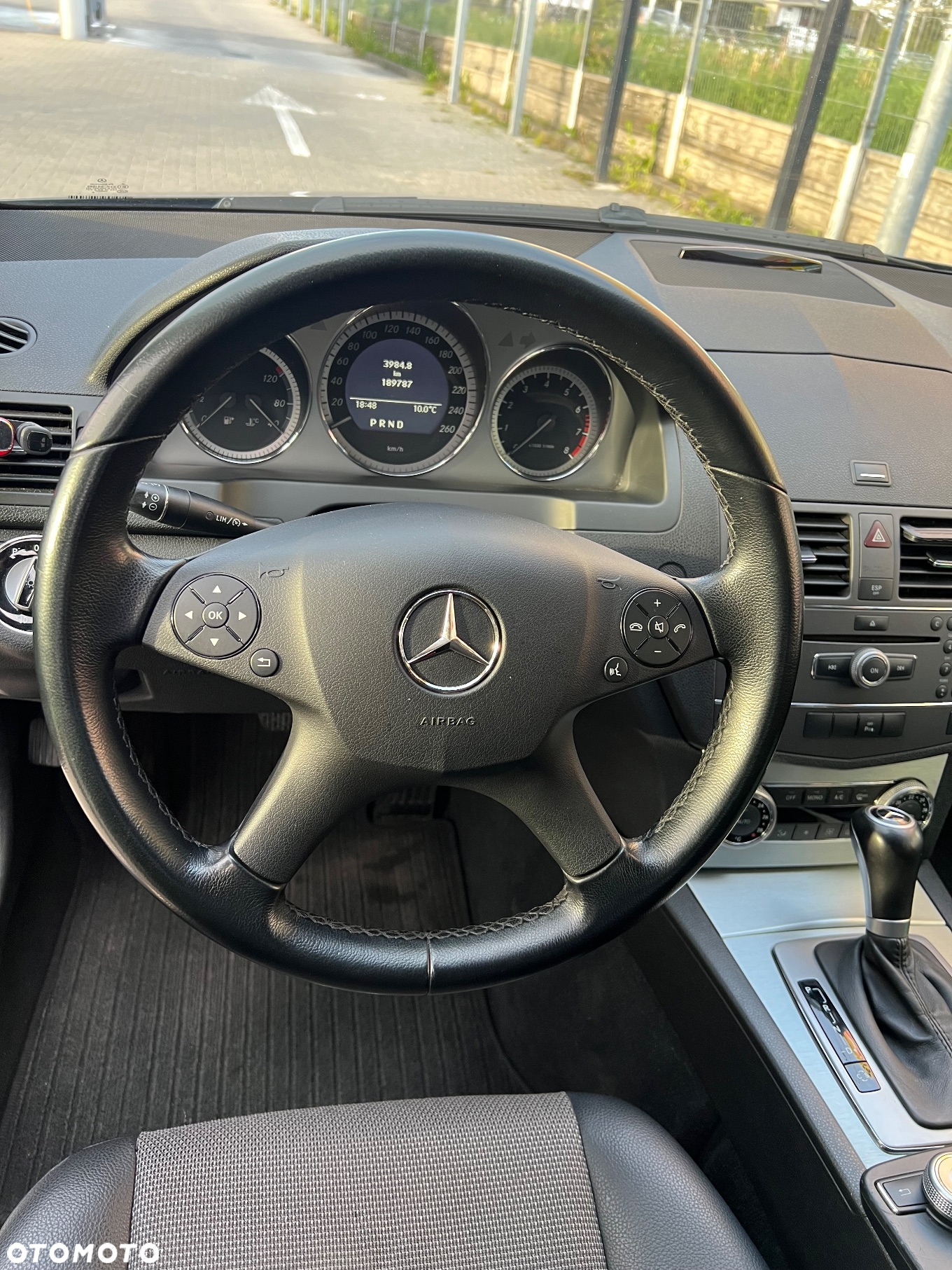 Mercedes-Benz Klasa C 180 CGI Automatik BlueEFFICIENCY Avantgarde - 15