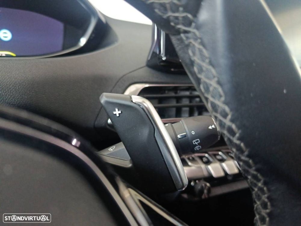 Peugeot 3008 1.6 Hybrid Allure e-EAT8 - 15