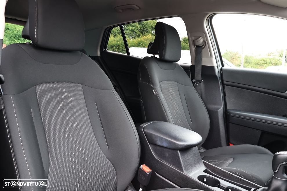 Kia Sportage 1.6 T-GDI Drive - 13