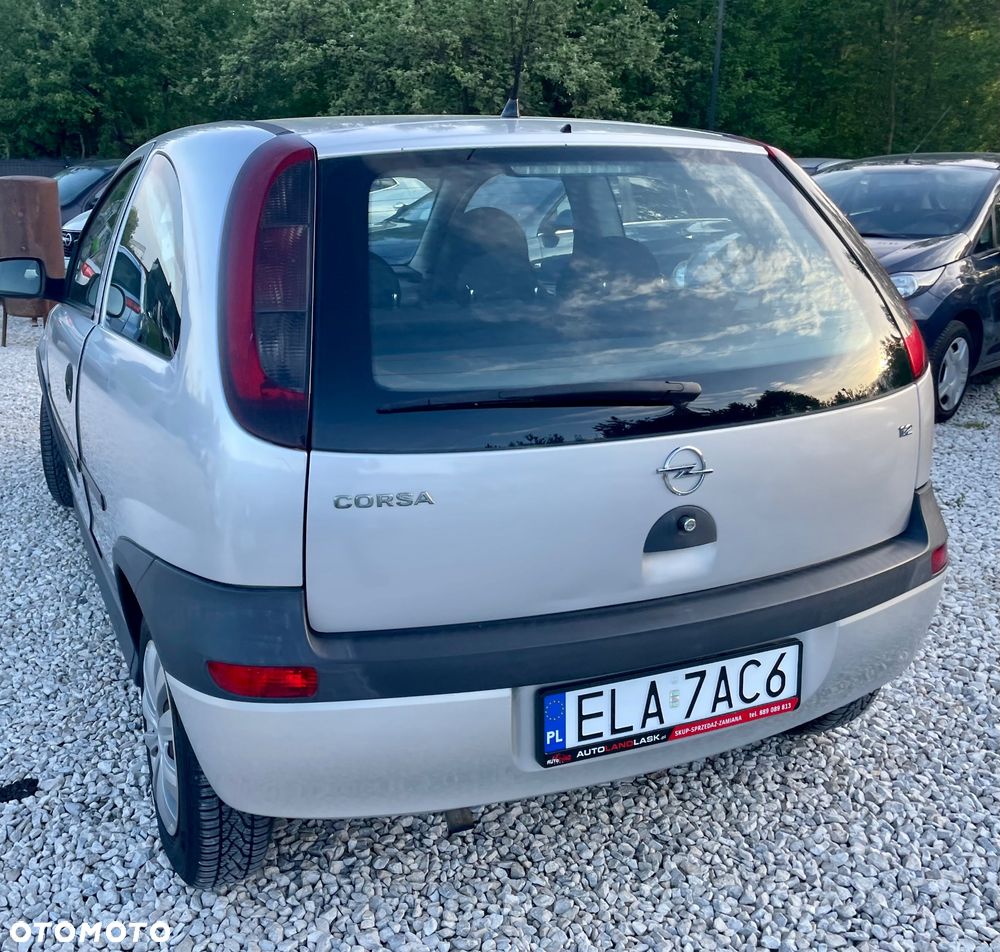 Opel Corsa 1.2 16V - 17