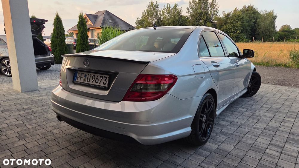 Mercedes-Benz Klasa C - 27