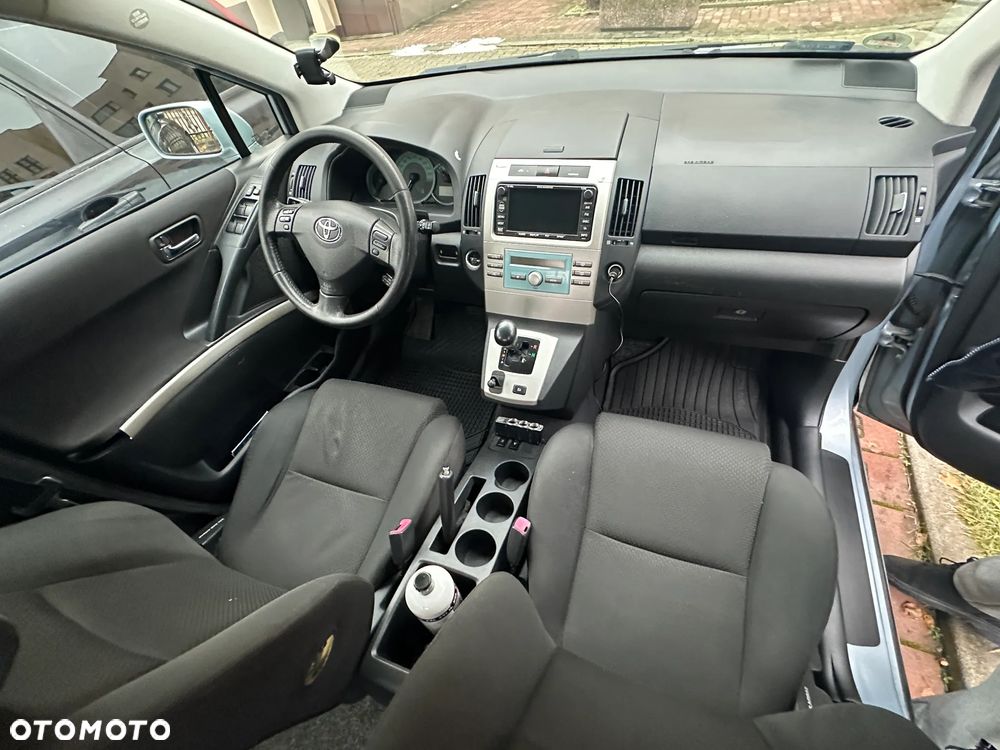 Toyota Corolla Verso 1.8 Prestige 7os MM - 6