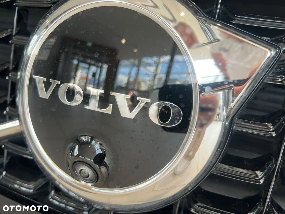 Volvo V60 B5 B AWD Ultimate Dark - 36
