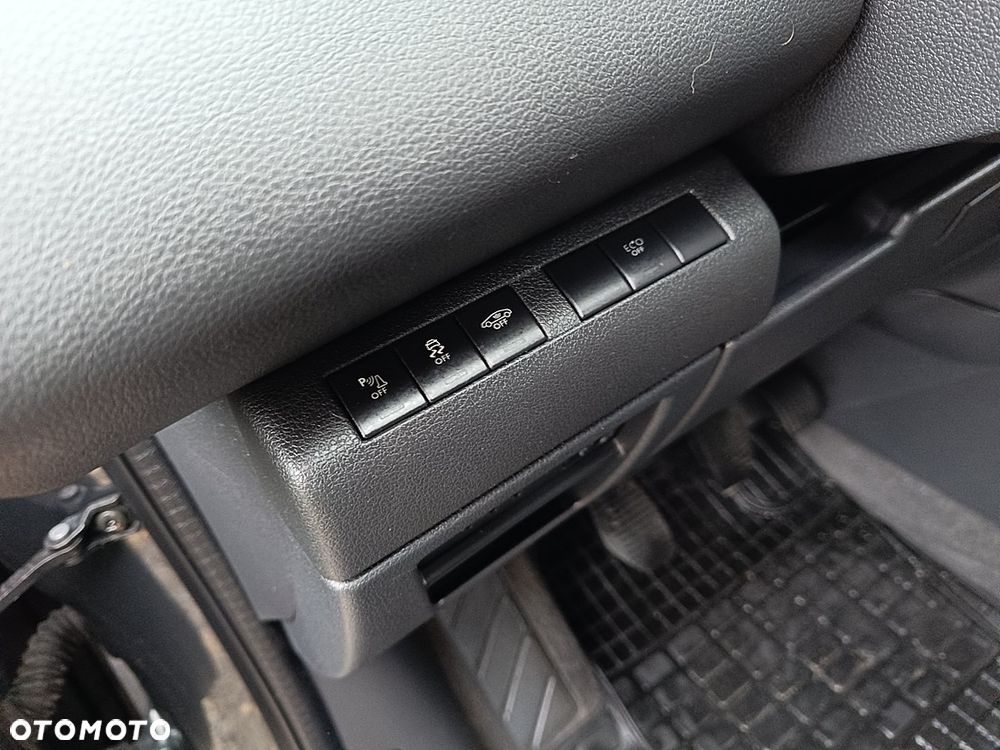 Peugeot 3008 2.0 BlueHDi Allure S&S - 19