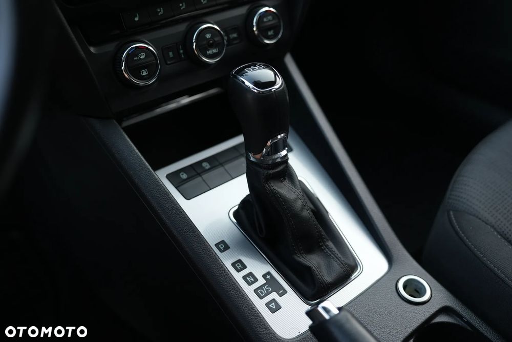 Skoda Octavia 2.0 TDI Style DSG - 12