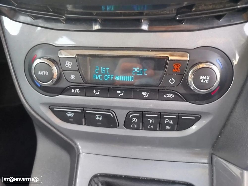 Ford Focus SW 1.6 TDCi Titanium Best - 8