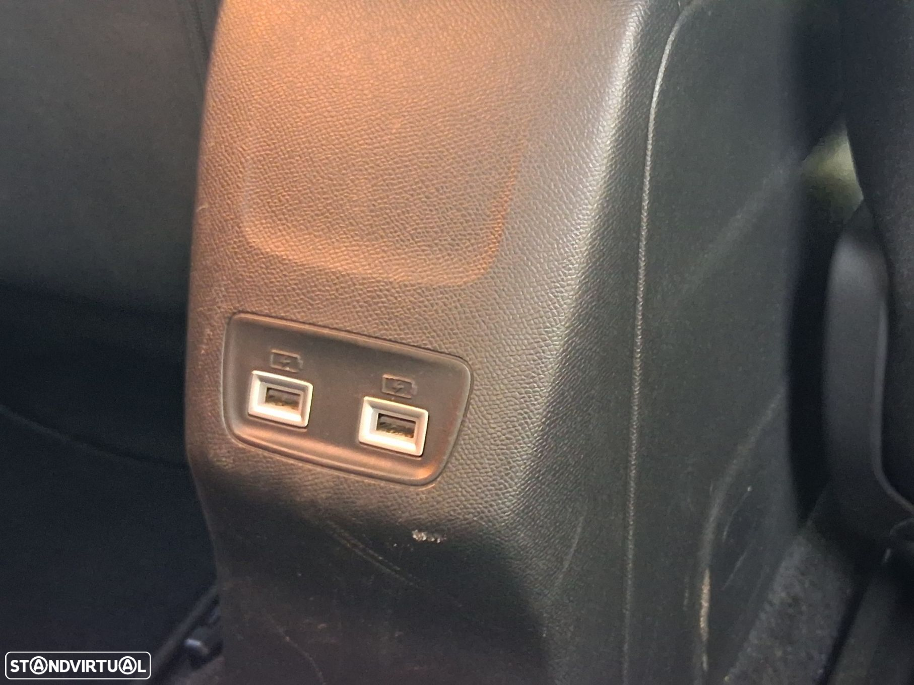 Peugeot 2008 1.2 PureTech Allure EAT8 - 56