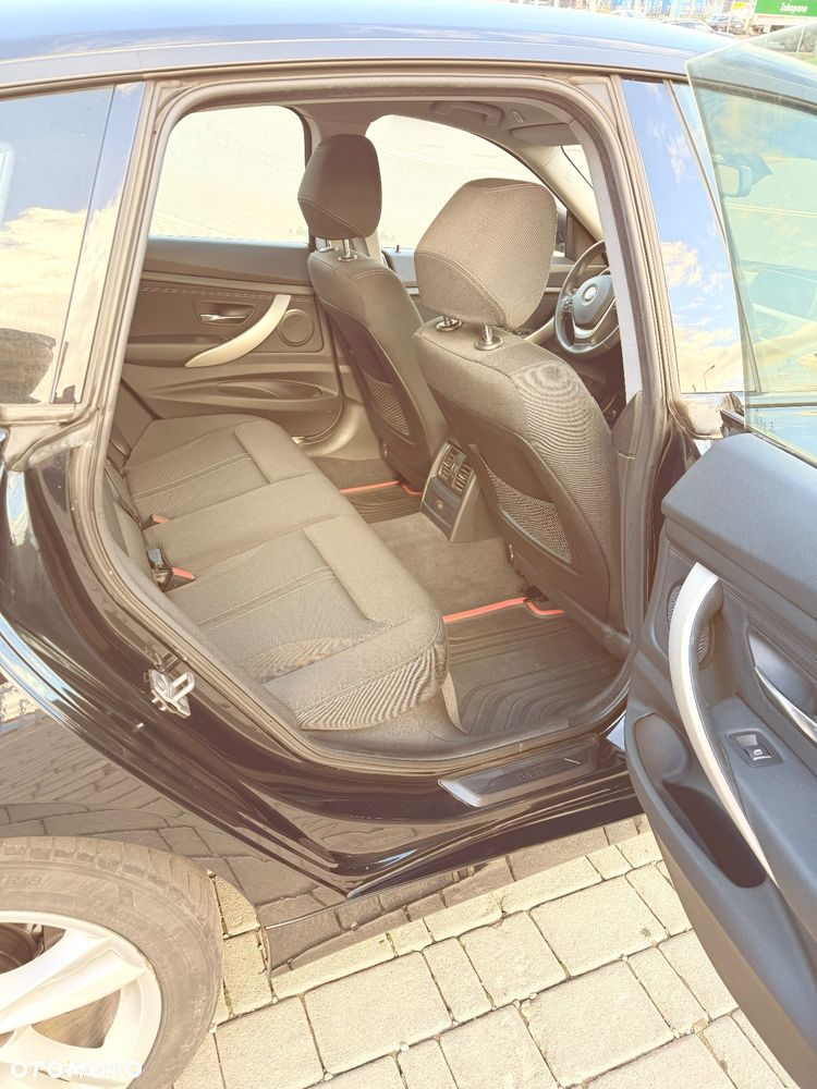 BMW Seria 3 318d - 6