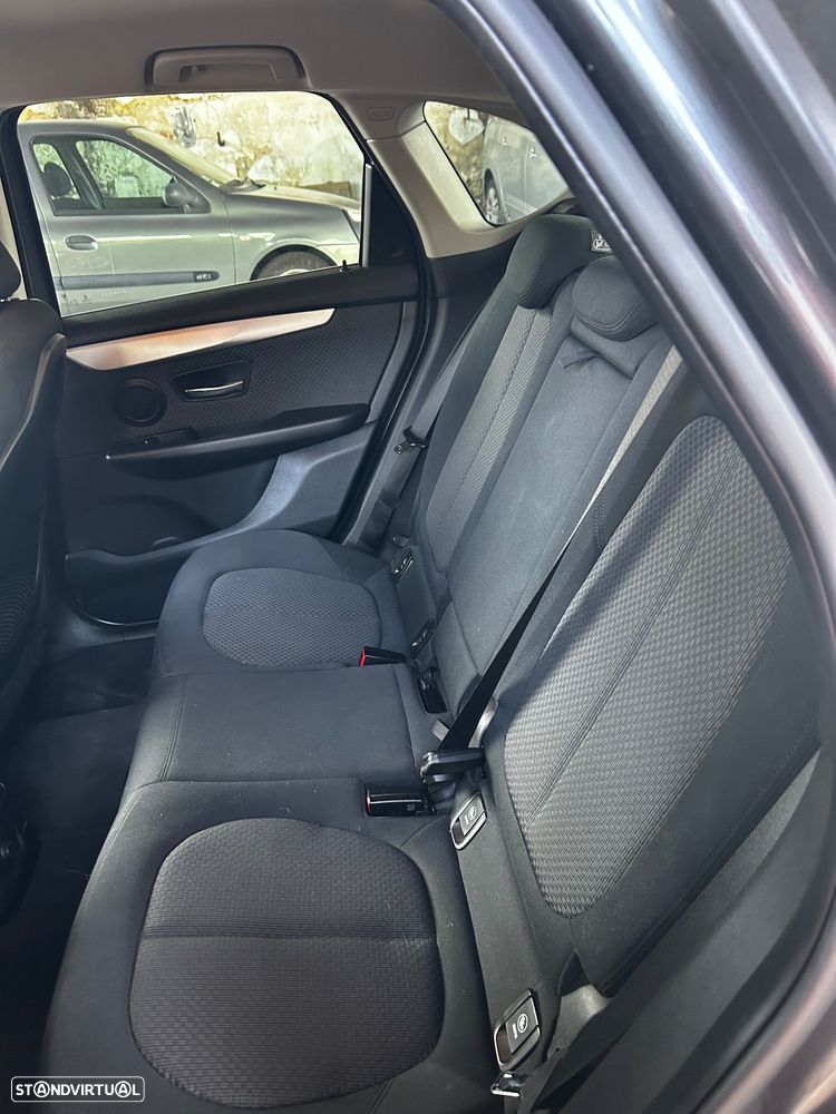 BMW 216 Active Tourer d Line Luxury Auto - 11