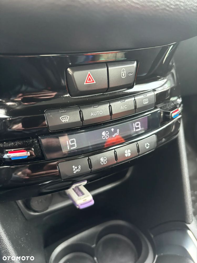 Peugeot 208 1.6 VTi Allure - 8