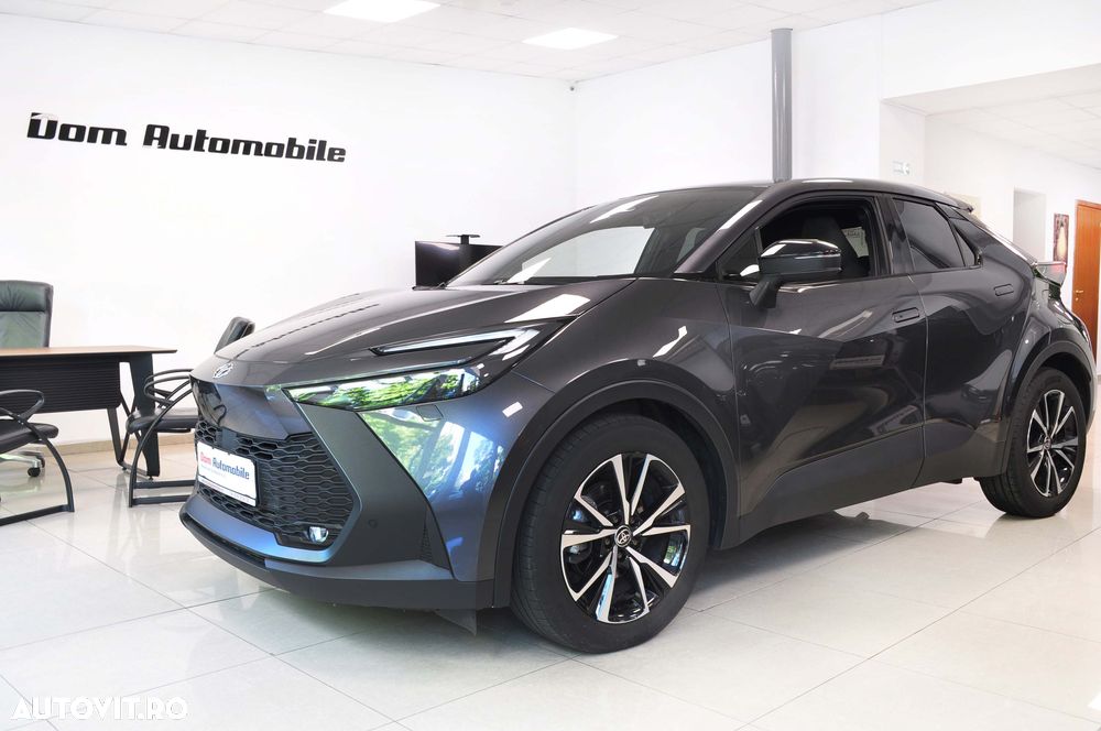 Toyota C-HR 1.8 Hybrid Team Deutschland - 1