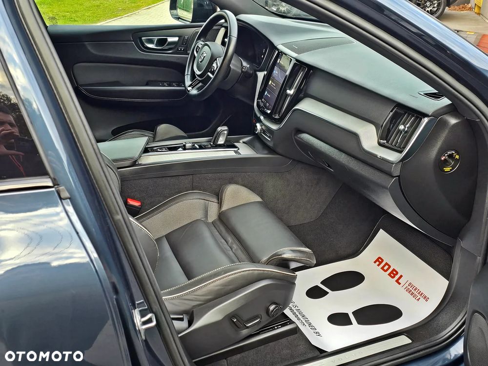 Volvo XC 60 B4 D AWD Geartronic RDesign - 21