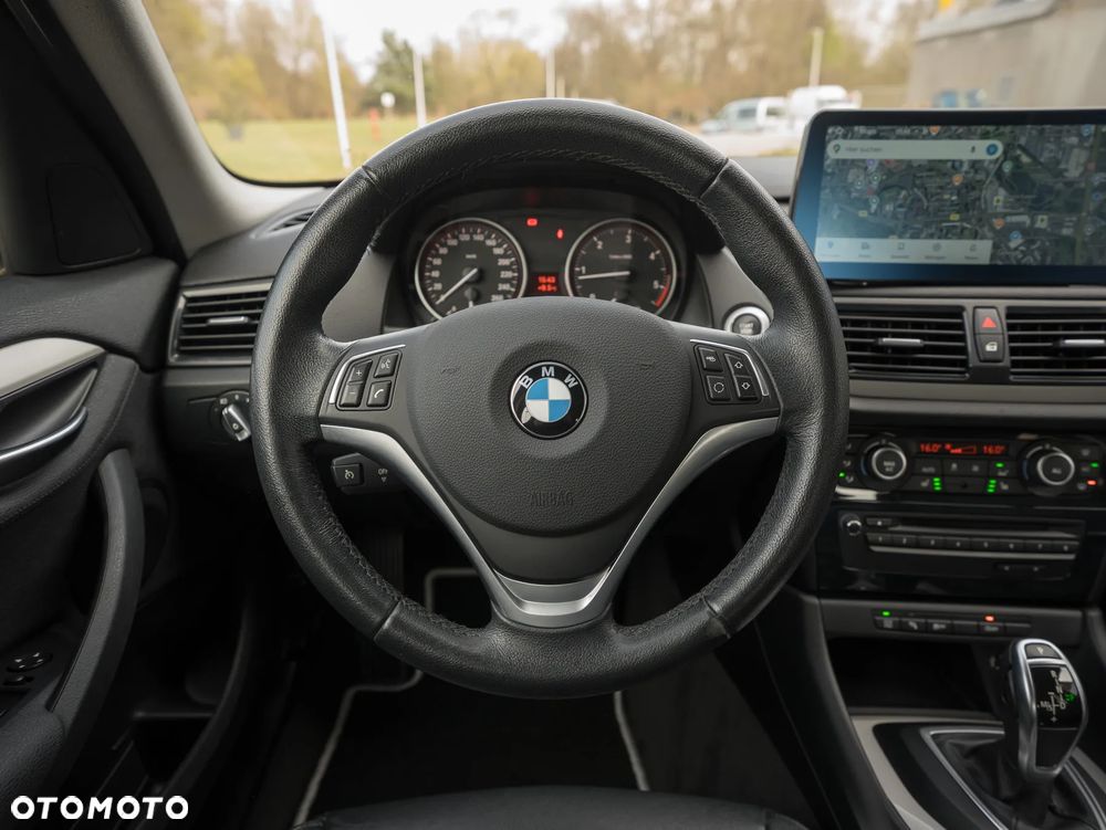 BMW X1 sDrive18d xLine - 23