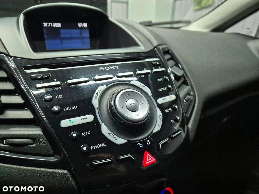 Ford Fiesta 1.25 Celebration - 17